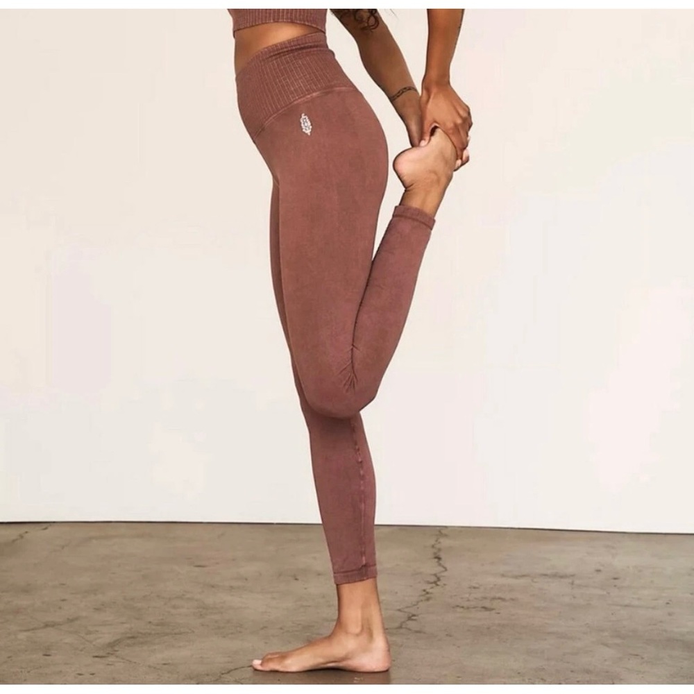 NWOT fp movement good karma Leggings